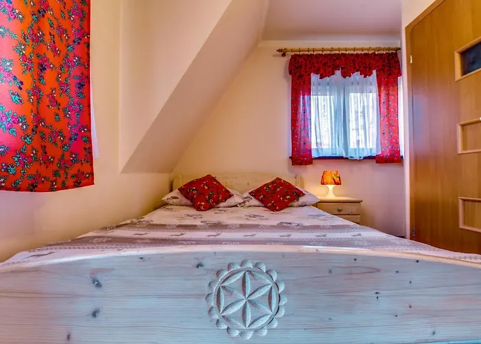 Efka Alloggio in famiglia