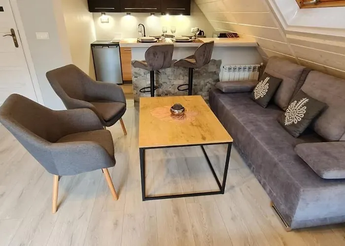 Alloggio in famiglia Efka *